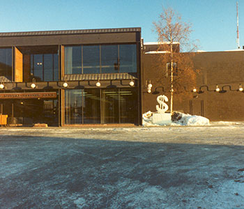 Image of 4th ave bank